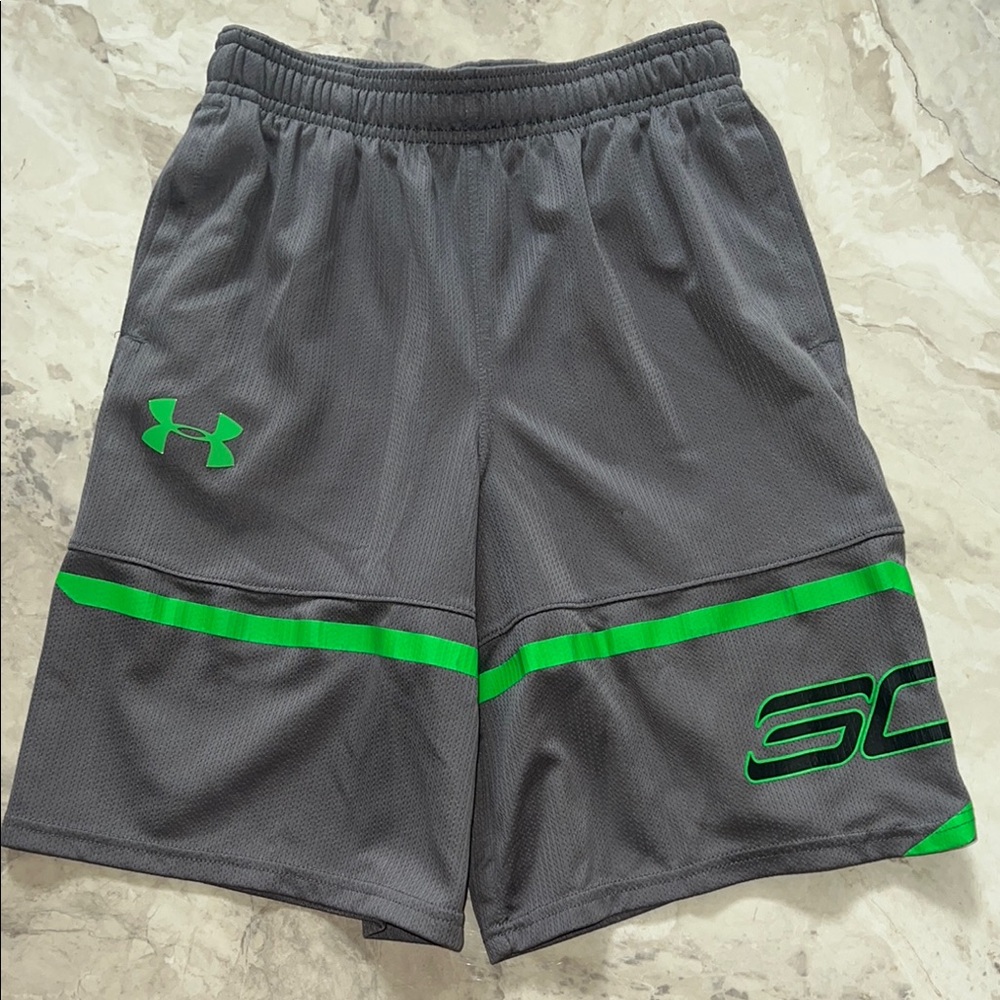 Under Armour boys Gray and Green Athletic Shorts